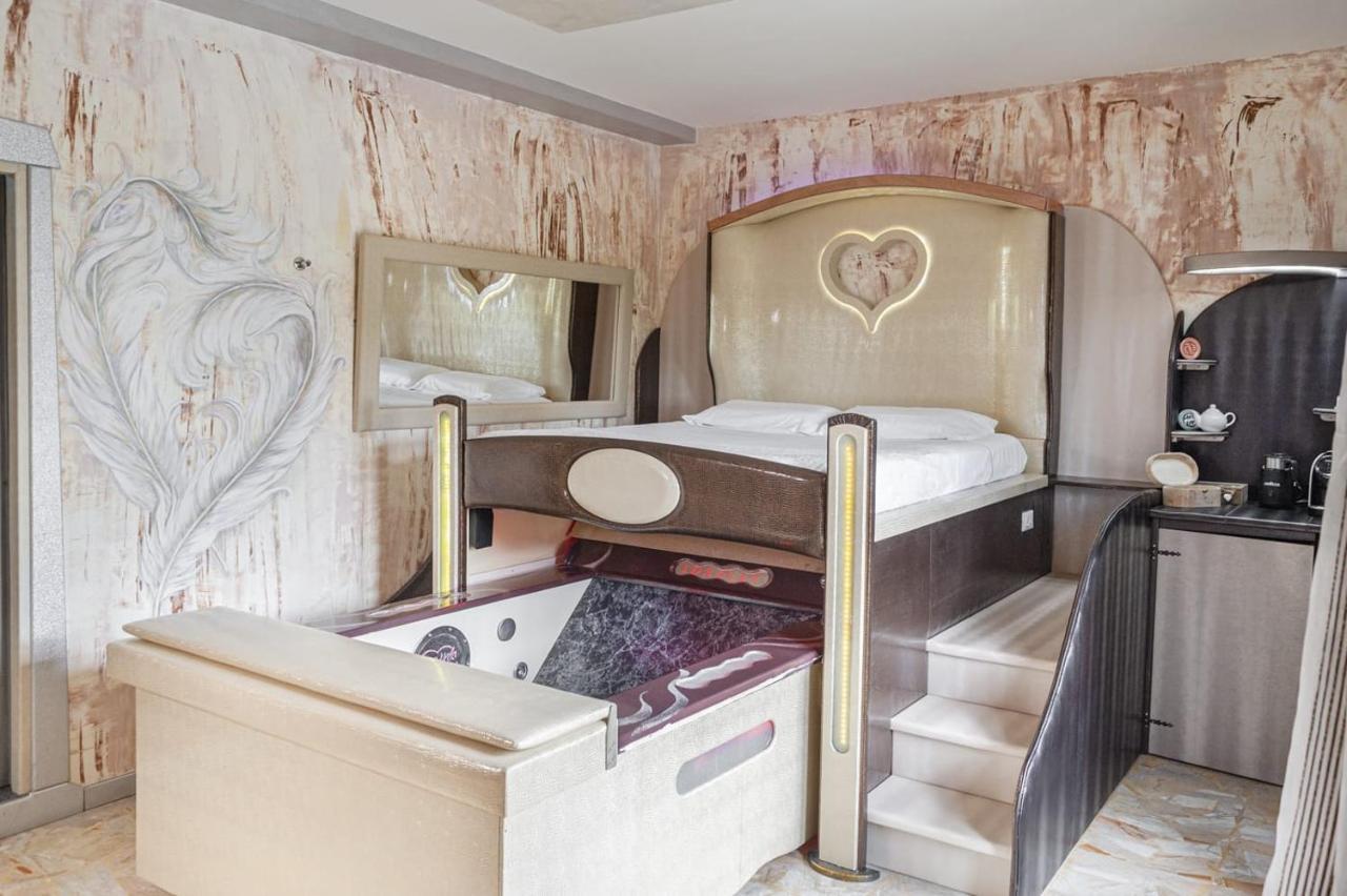 Boutique D'autore - Il Nido D'amore Bed & Breakfast 5*
