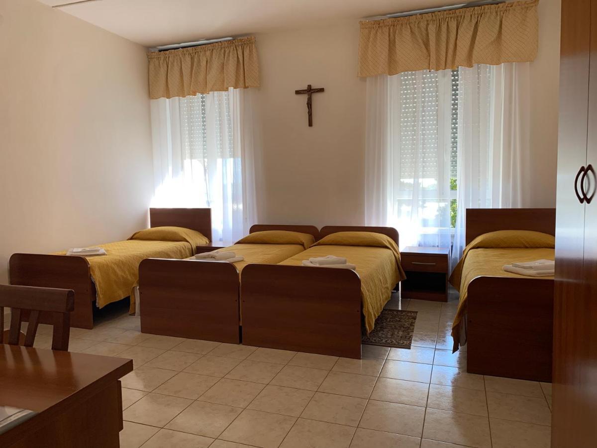 Casa Per Ferie Jpii Dom Polski Guest house *