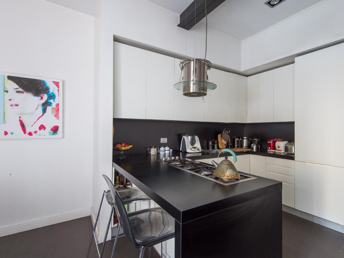 Coronari Enchanting Two Bedroom Apartment Rome