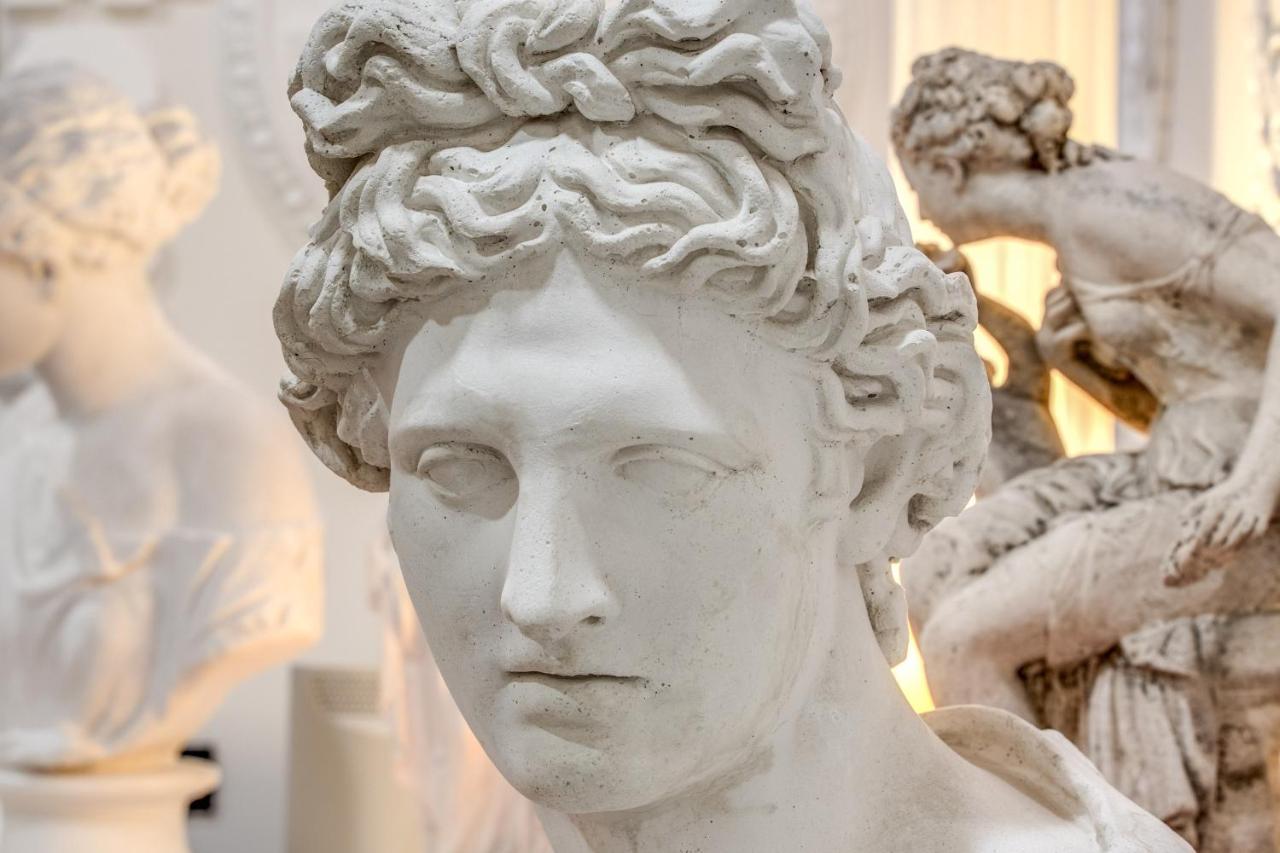 Artemis 3* Rome