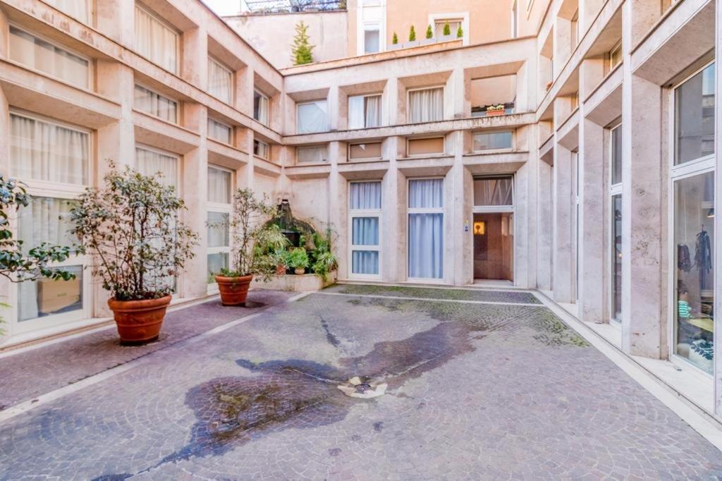 Frezza's Holidays Roma