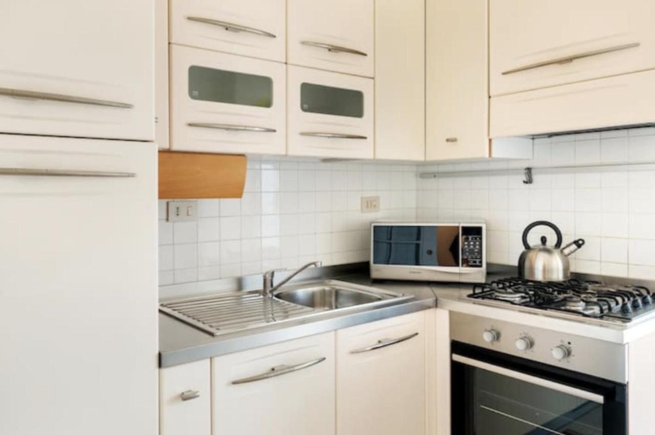 Appartamento Sunny Flat In Elegant Building Close To Colosseum *
