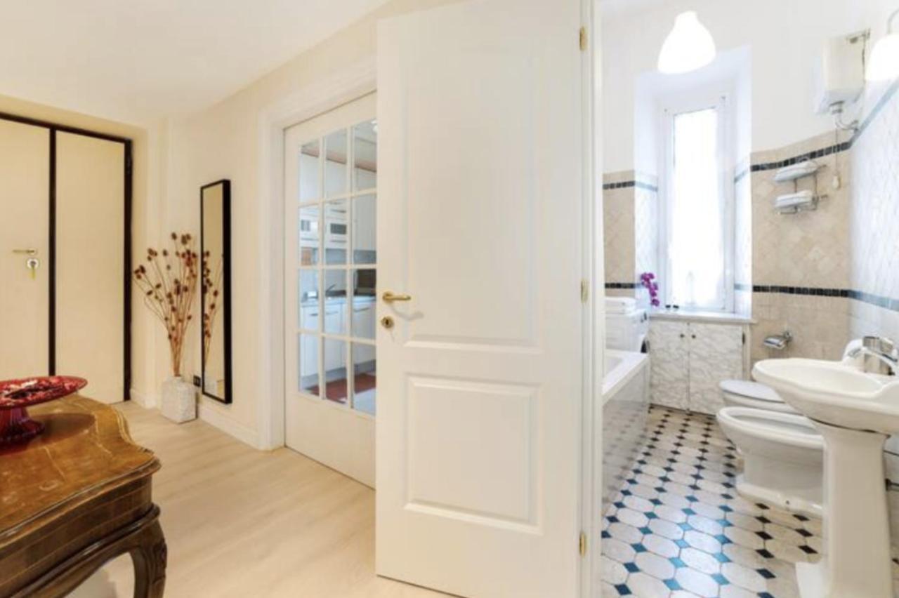 Sunny Flat In Elegant Building Close To Colosseum Appartamento