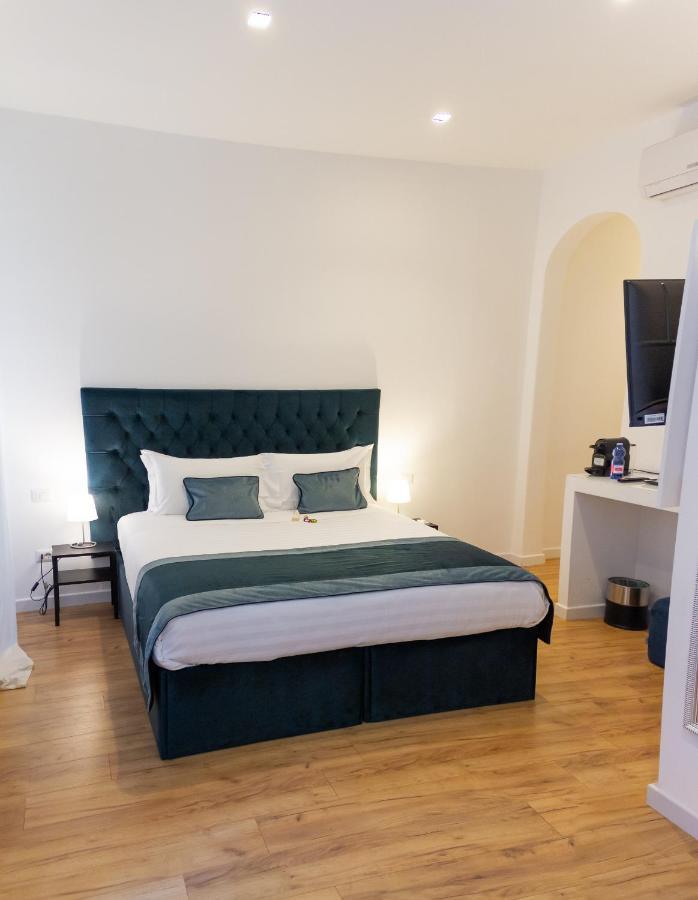 At Vatican Apartment&rooms Guest house