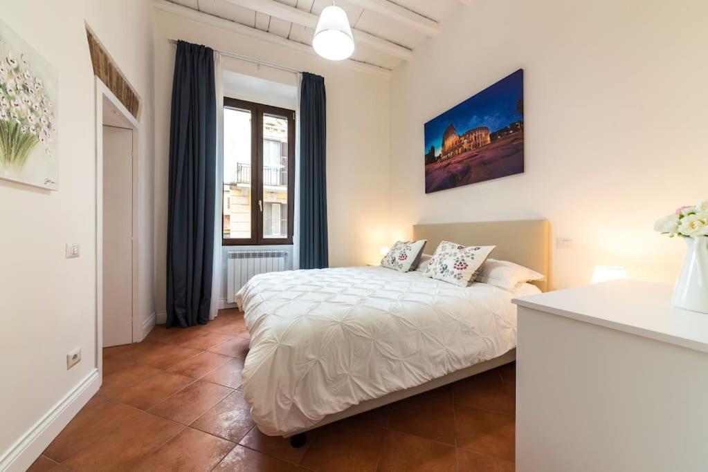 Domus Marina Vacanze Romane-colosseo Rome