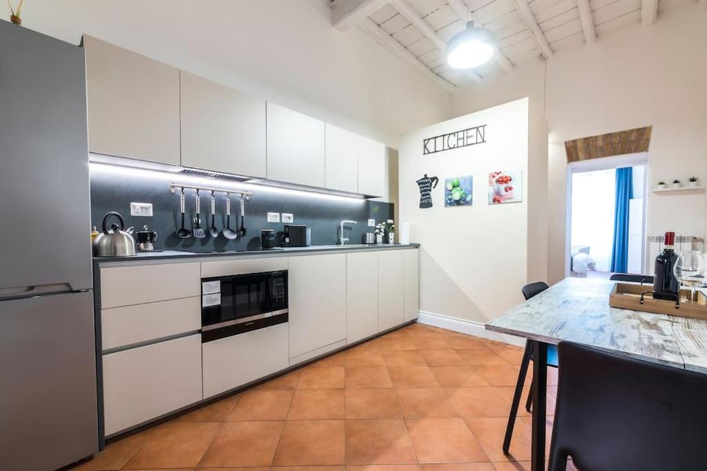 Apartment Domus Marina Vacanze Romane-colosseo Rome