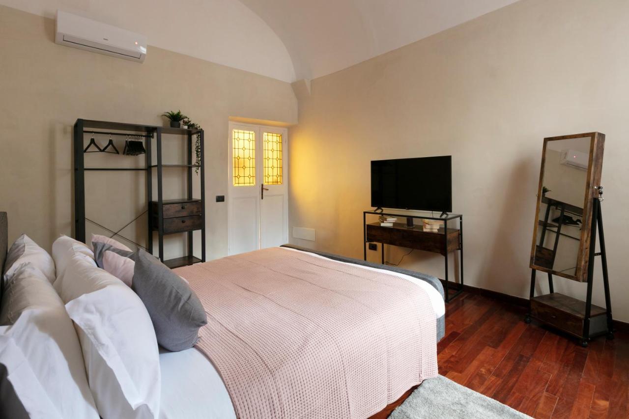 Parione Apartment *