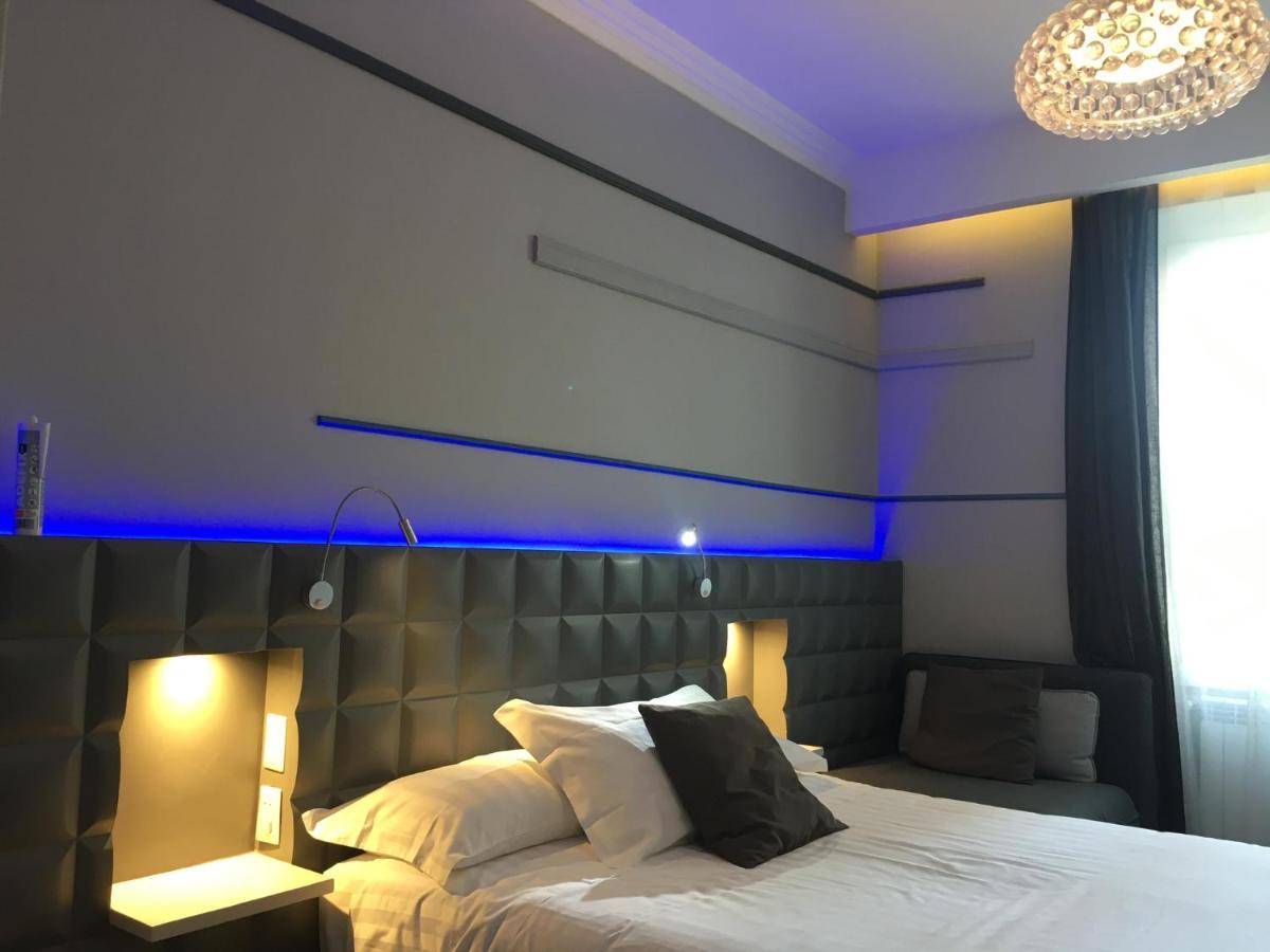 Z-archsuites
