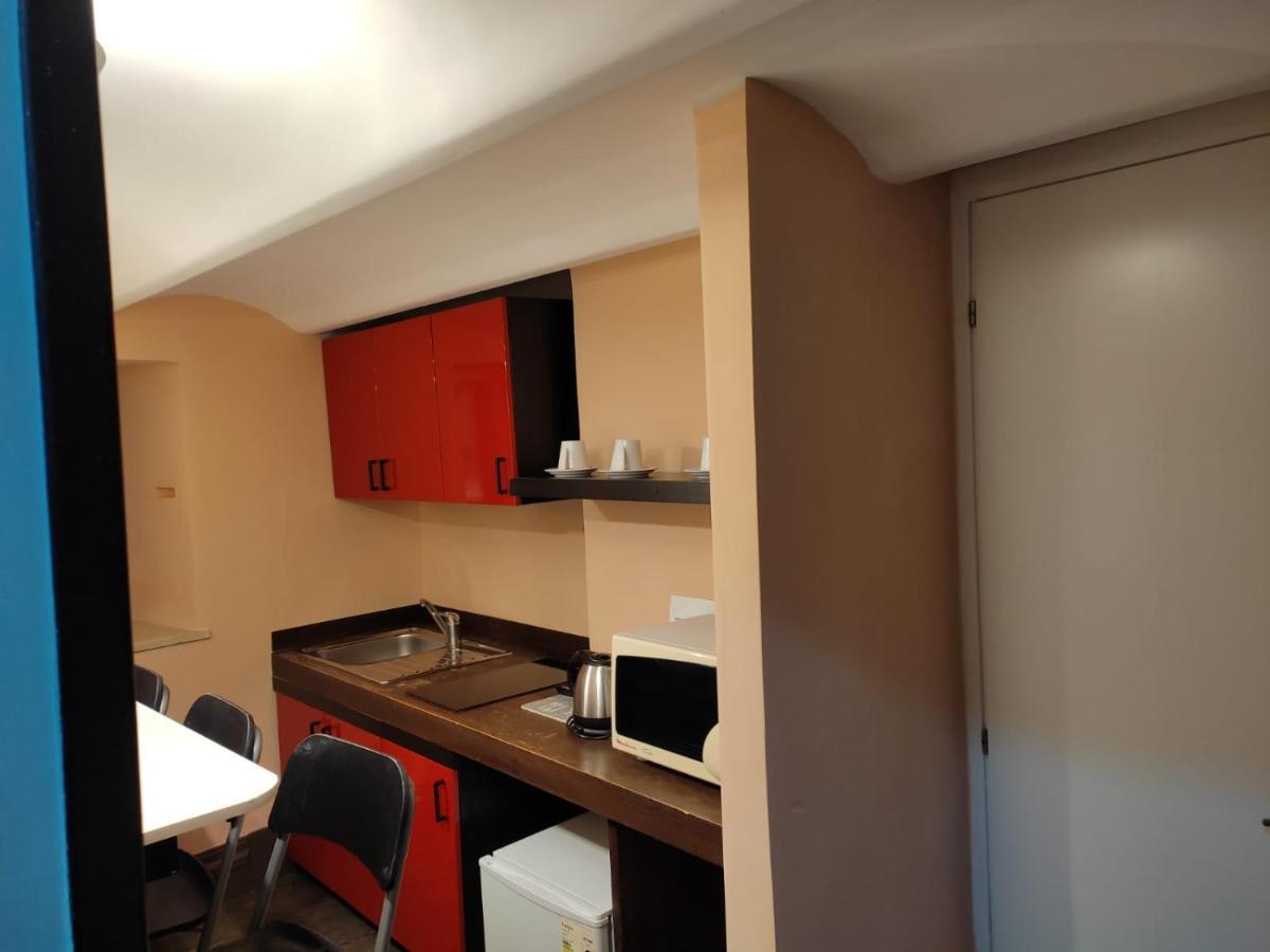 Guest house Relais Palazzo Taverna 3*