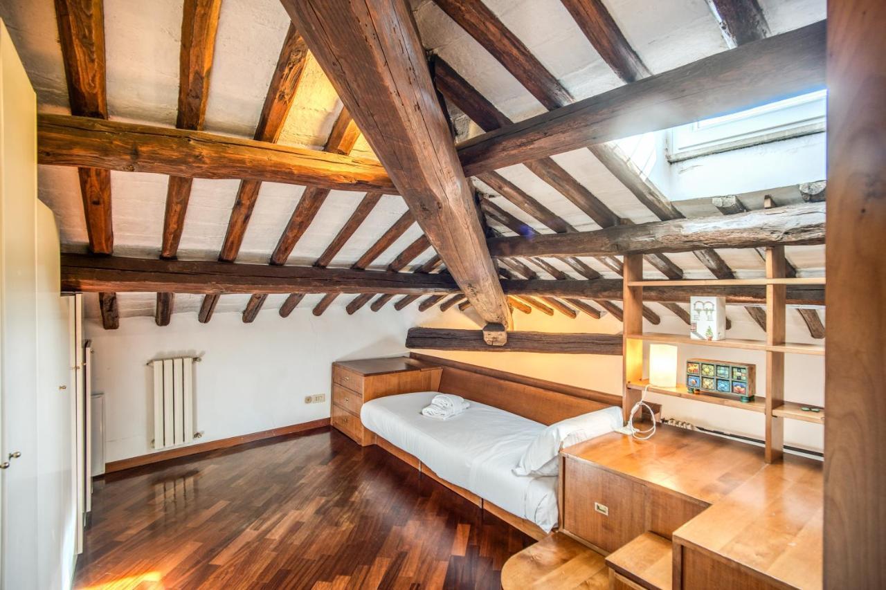 Lovely Attic With Private Terrace By Piazza Navona