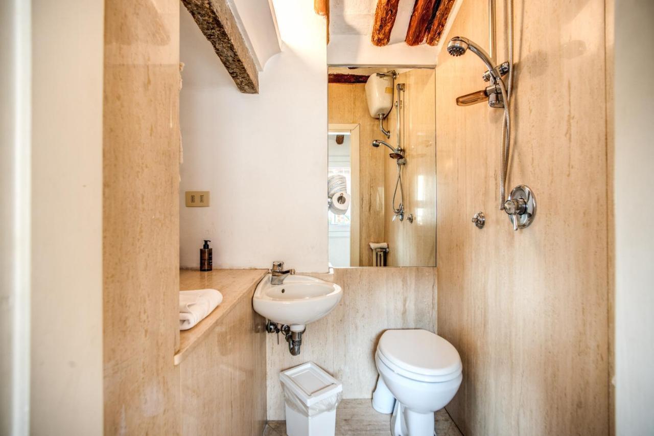 Lovely Attic With Private Terrace By Piazza Navona * Rome