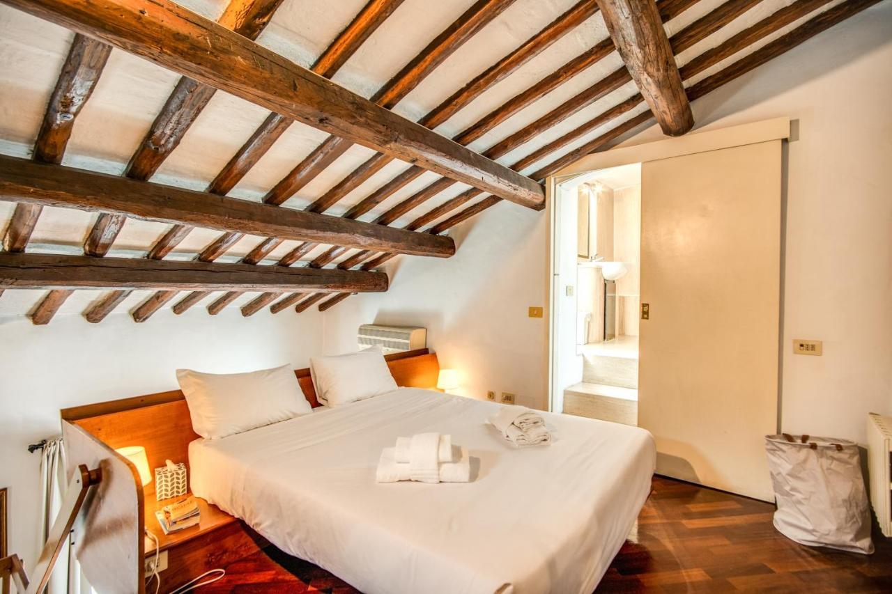 Apartment Lovely Attic With Private Terrace By Piazza Navona Rome