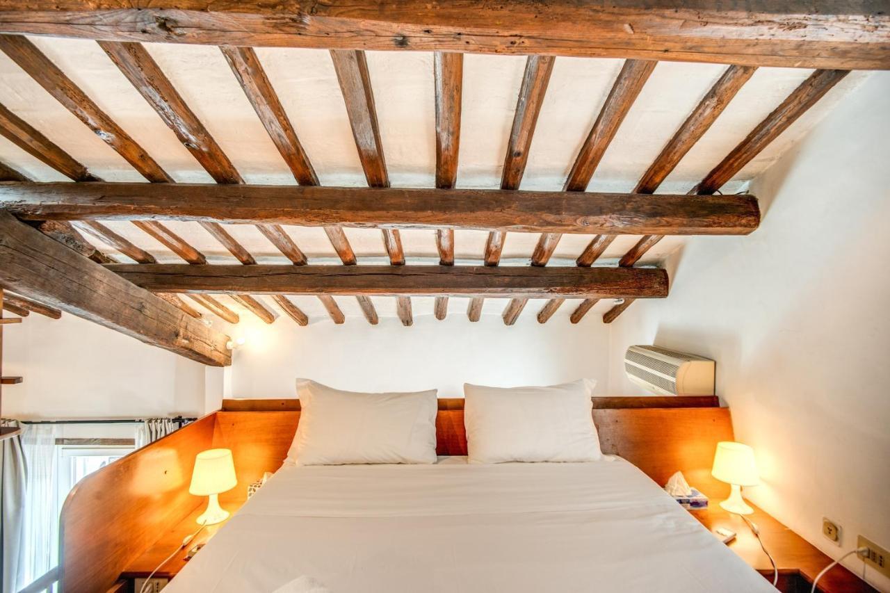Lovely Attic With Private Terrace By Piazza Navona Apartment Rome
