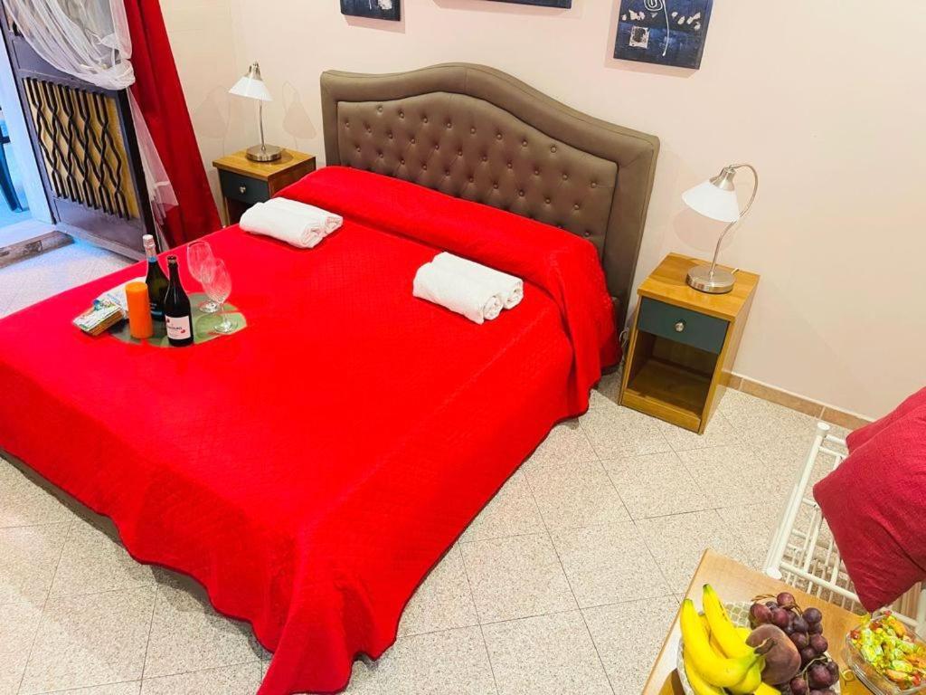 Affittacamere Anche Ad Ore - *