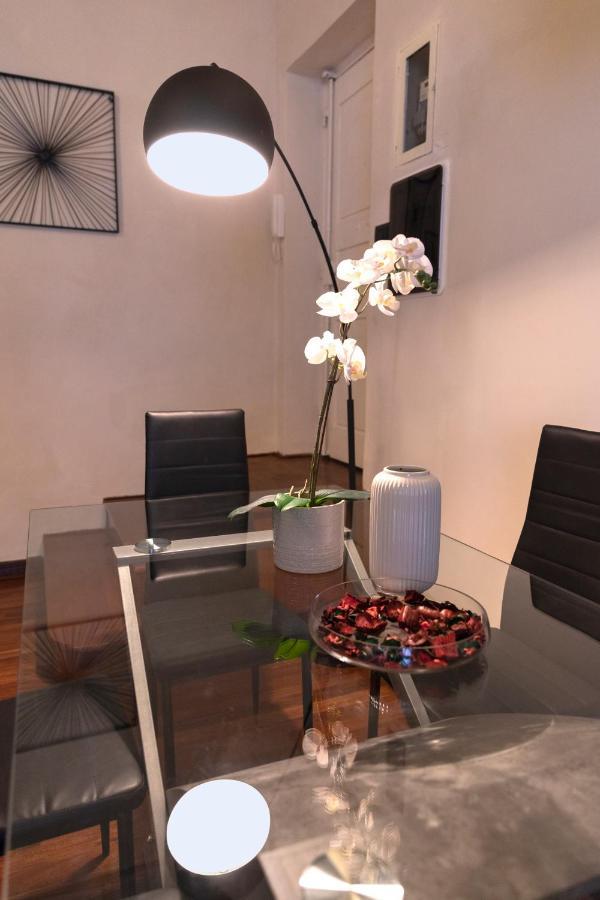 Apartment Parione *