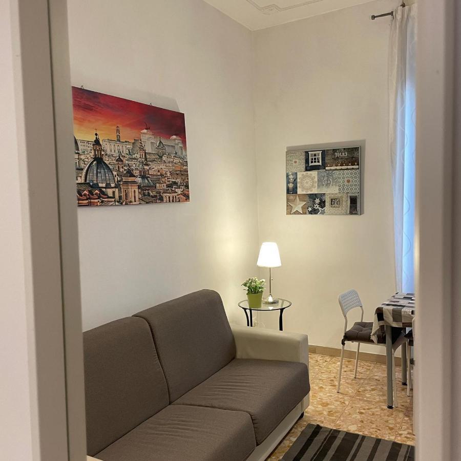 In The Center Of Apartment Rome