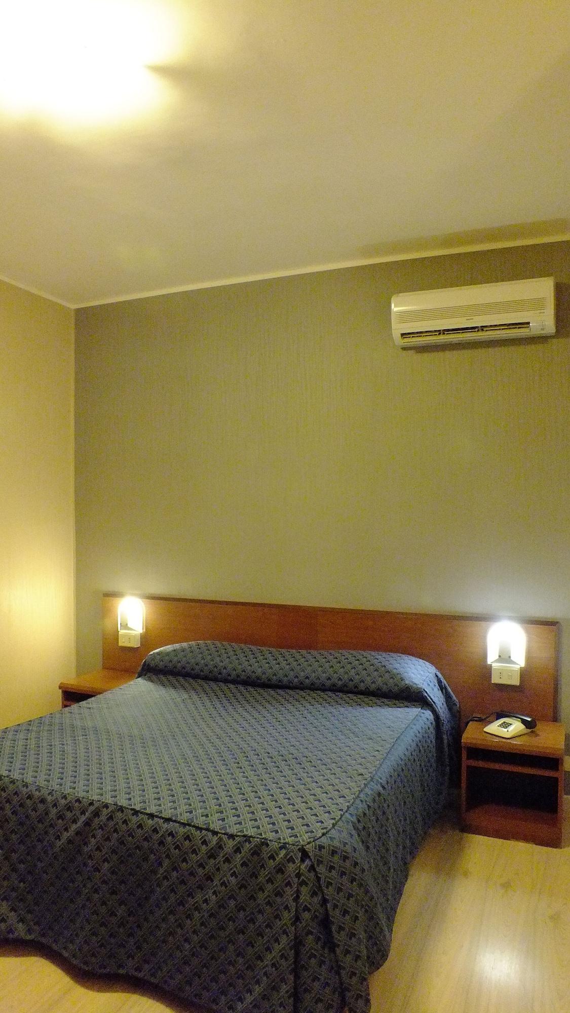 Hotel Consul Rome