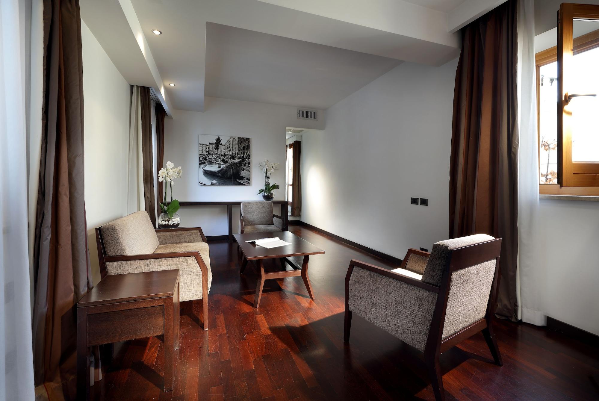 Exe International Palace Hotel 4*