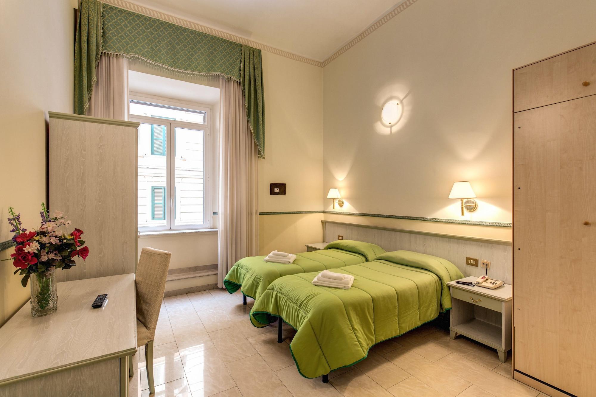 Cambridge Hotel