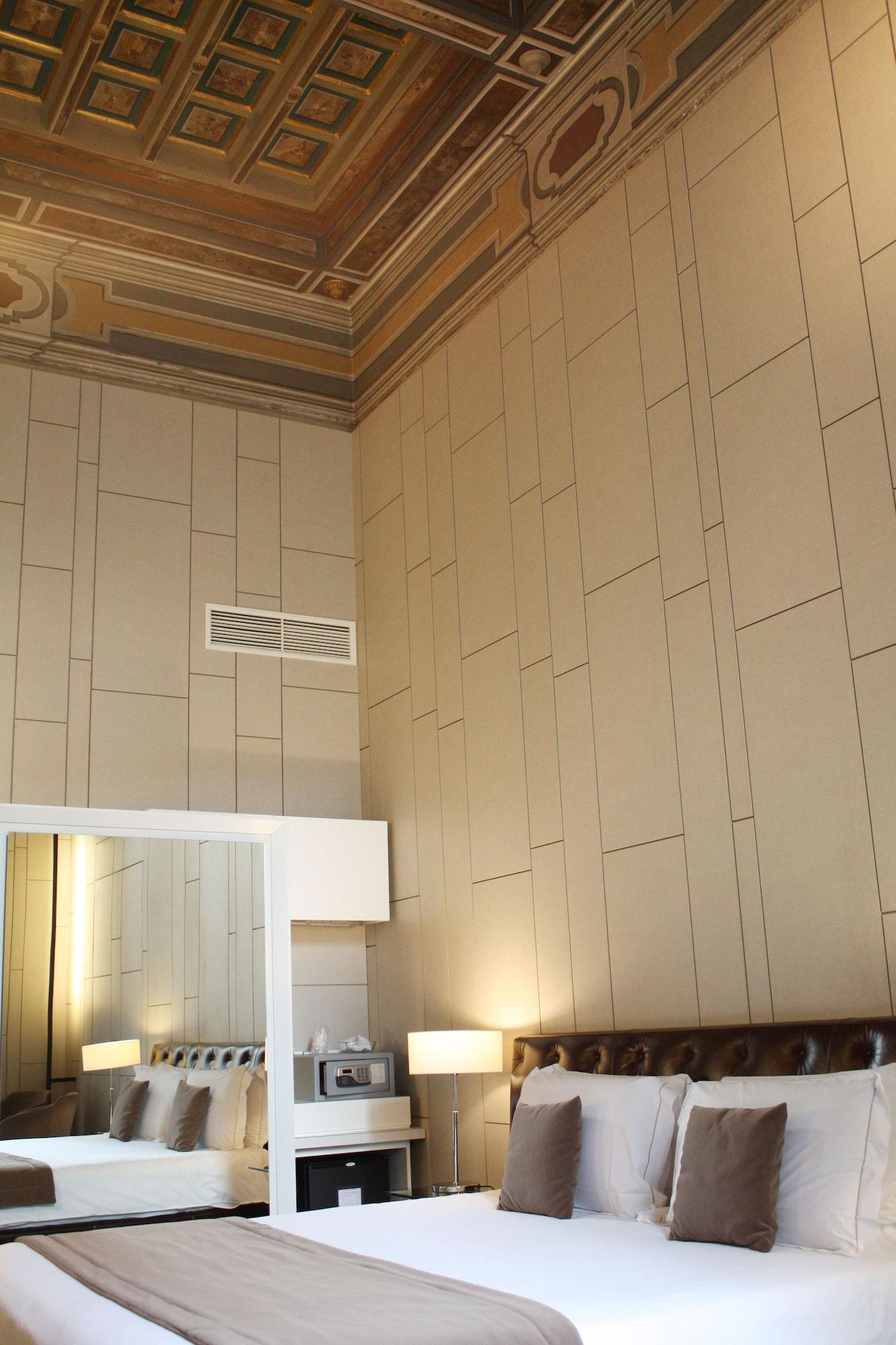 Affittacamere Piazza Del Gesu' Luxury 2*