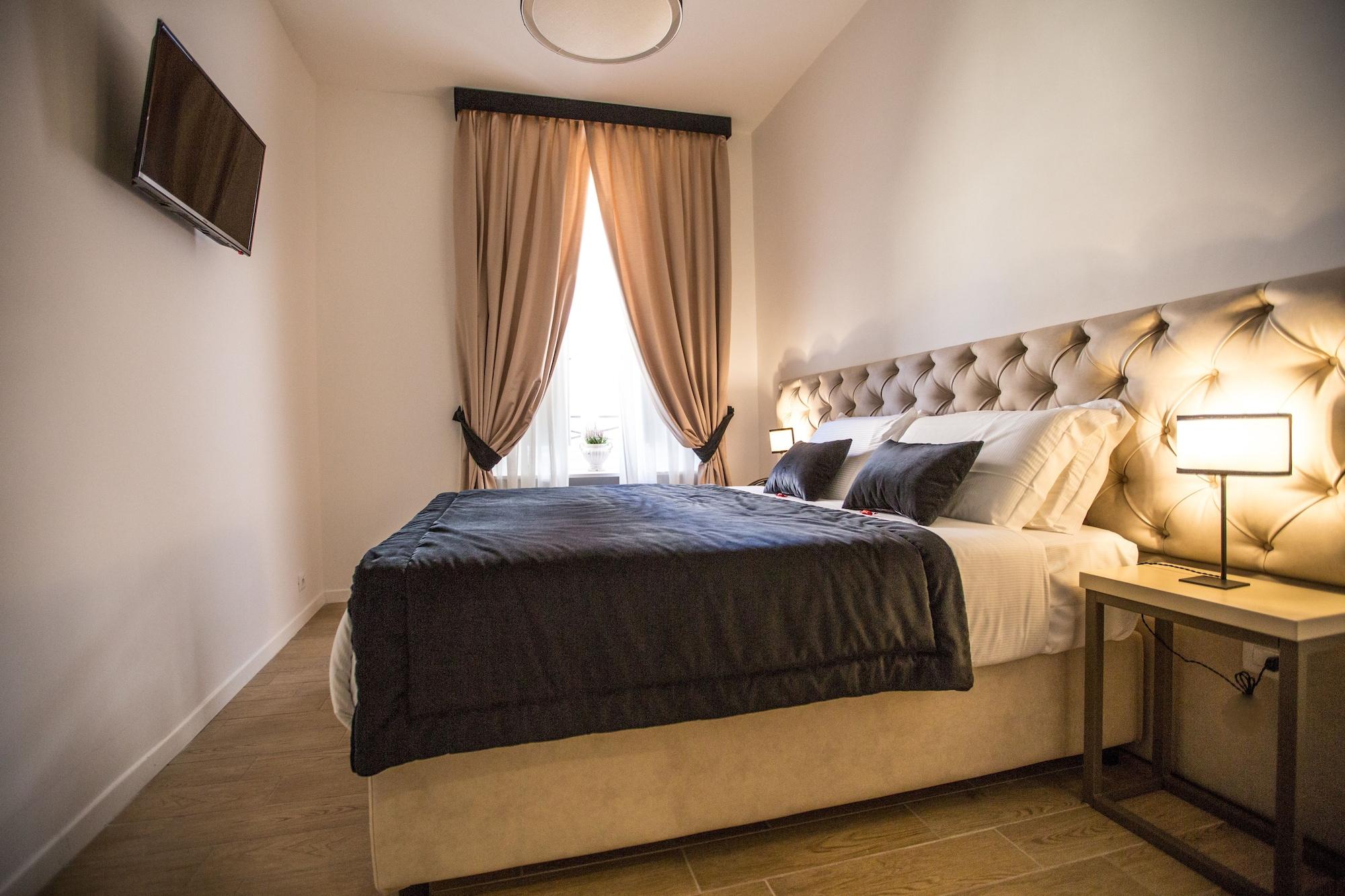 Chic & Town Luxury Bed & Breakfast