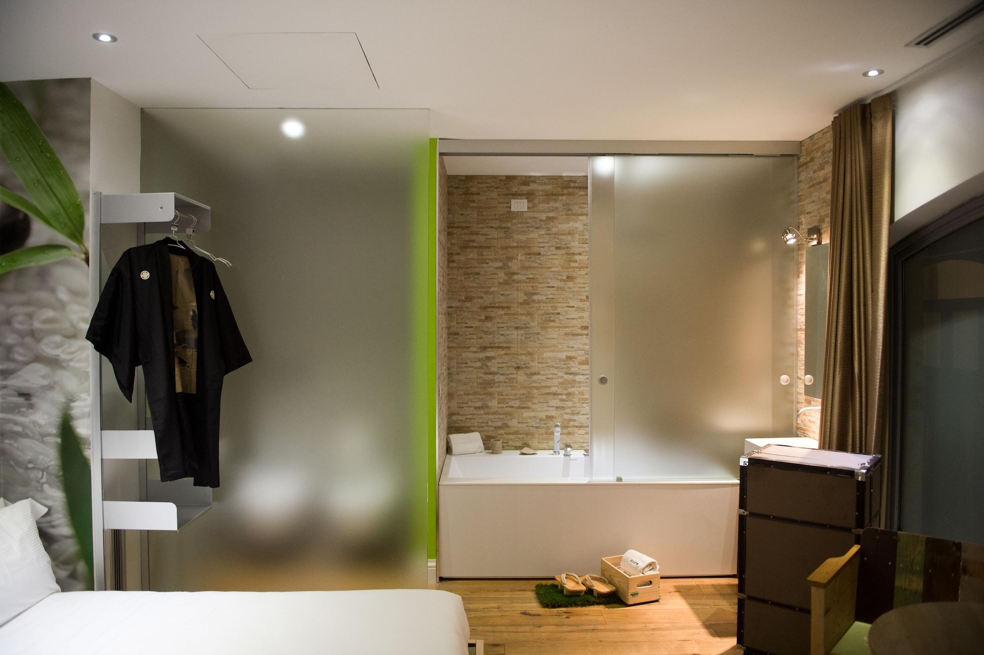 Irooms Forum & Colosseum 4*