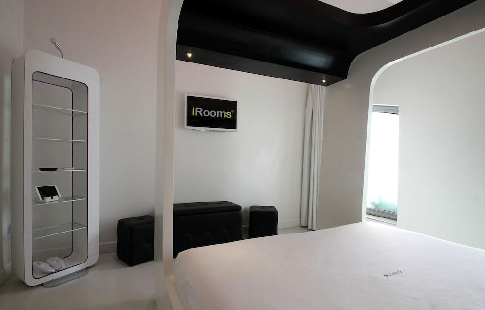 Irooms Forum & Colosseum 4* Rome
