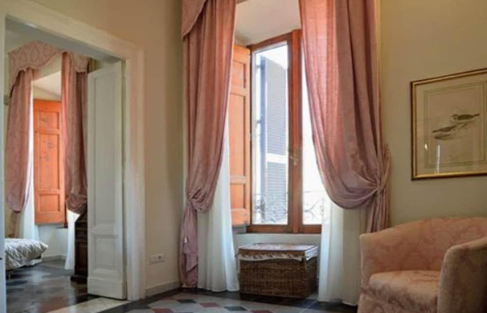Le Clarisse Pantheon Hotel Rome