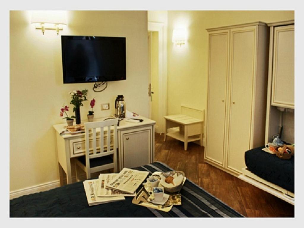 Colosseo Guest house 2*