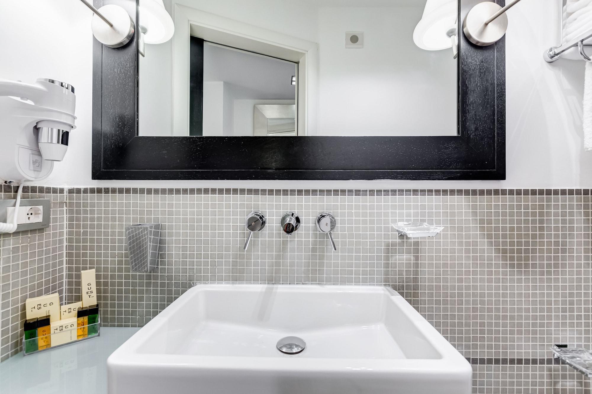 Guest house Residenza A -via Veneto Fashion -self Check-in Rome