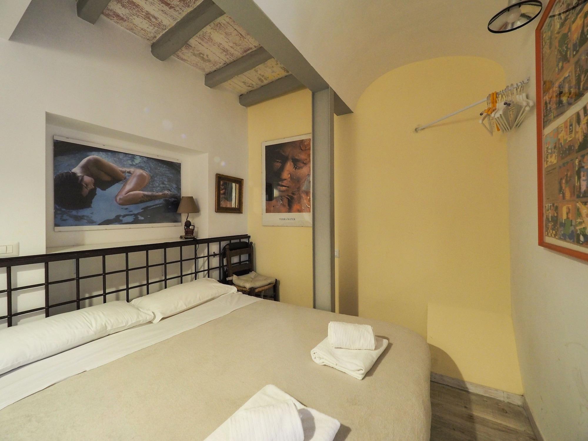 Trevi Art Guest house 3*