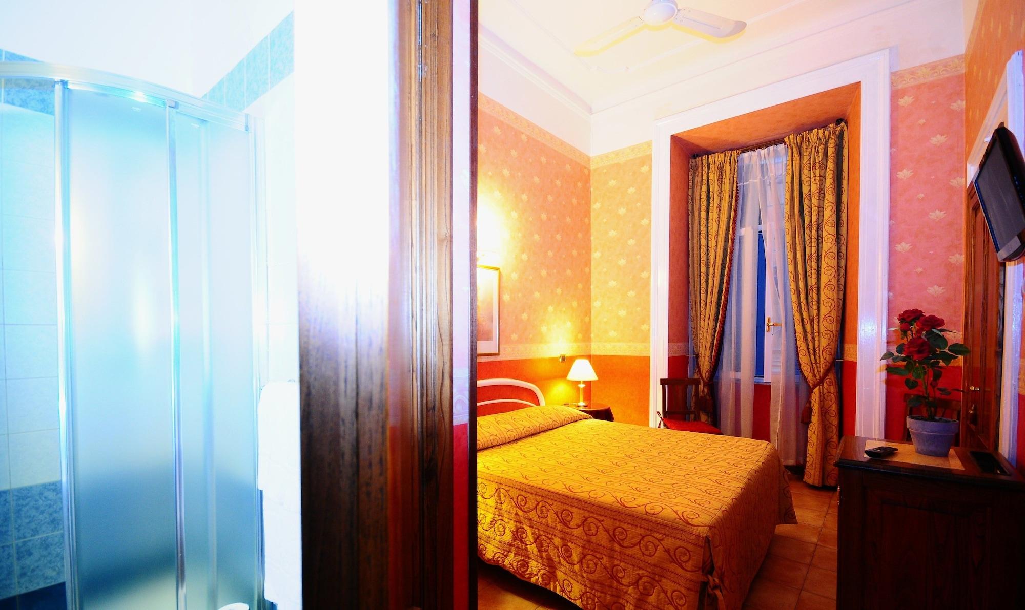 Sweet Hotel 2*