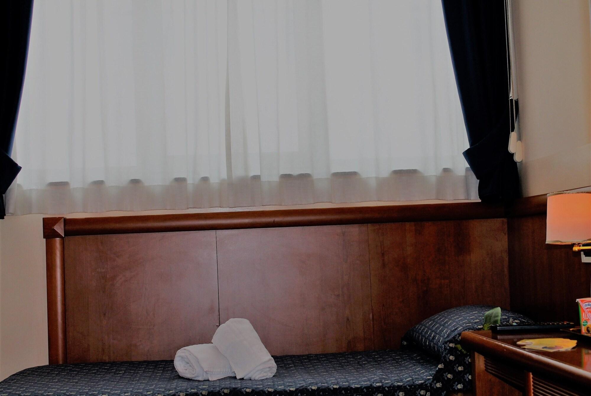 Nights In Bed & Breakfast 3*