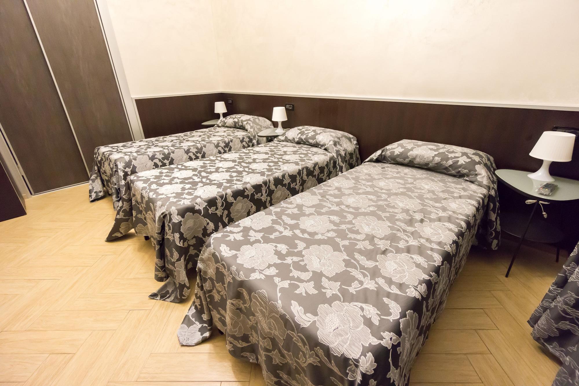Hostel Funny Palace *