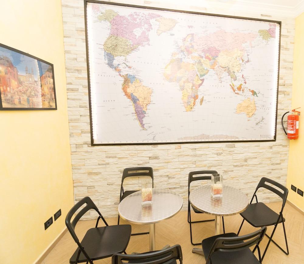 Hostel Funny Palace Rome