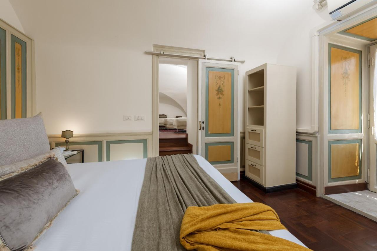 New! Amazing Piazza Navona View Apartment