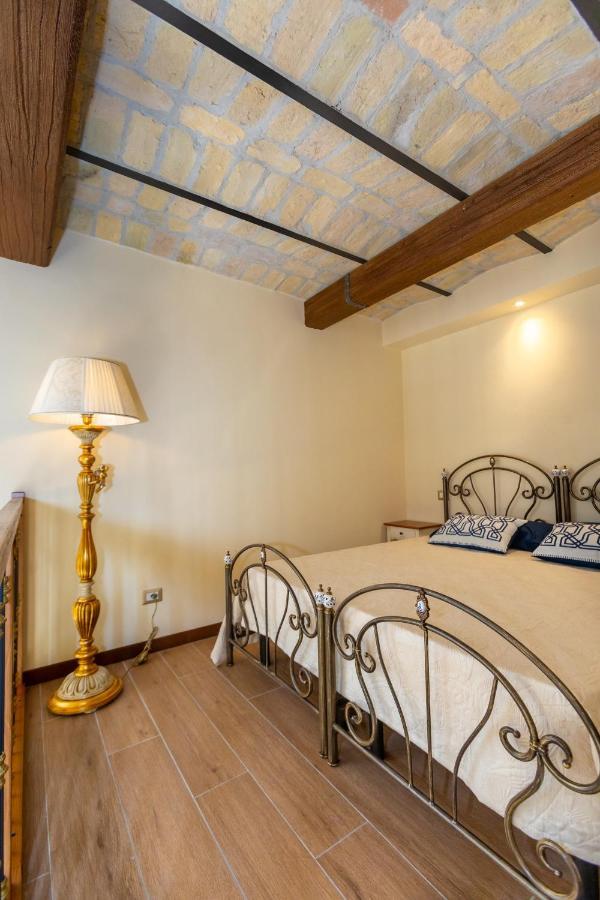 Apartment Kings In *