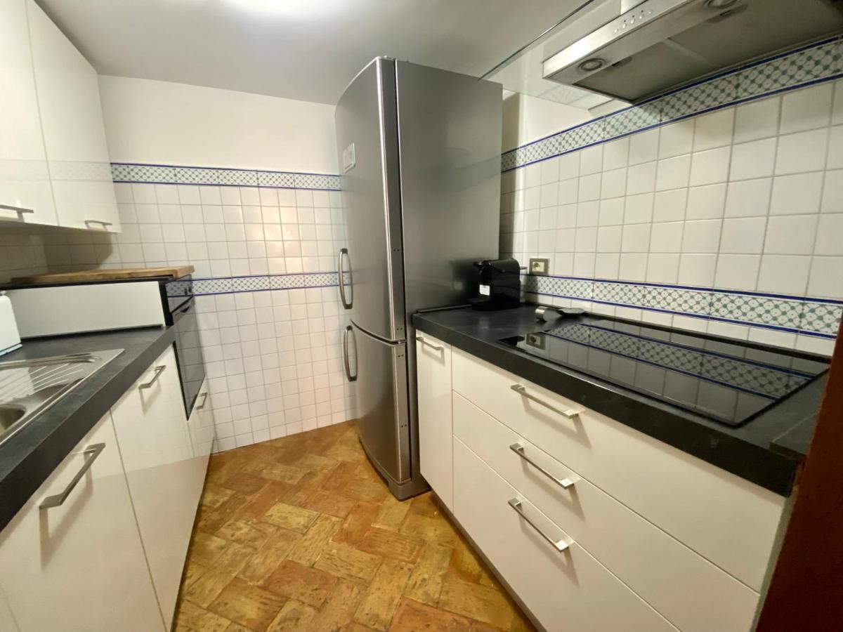 Apartment By The Charming Piazza Navona - Fromhometorome