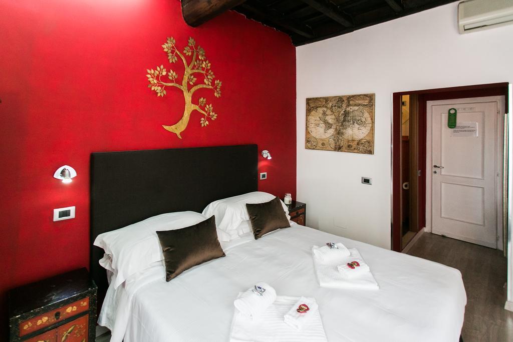 Guest house Navona First 2*