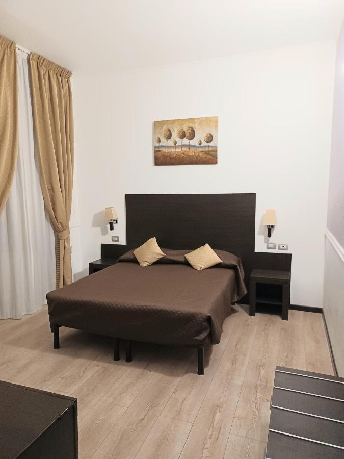 Leone Guest house *