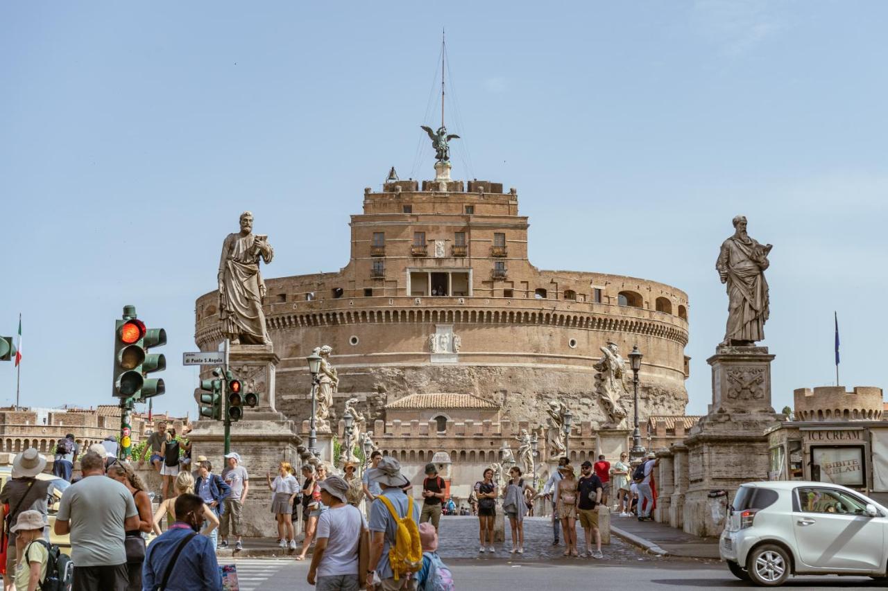Castel Sant'angelo Luxury & Tour