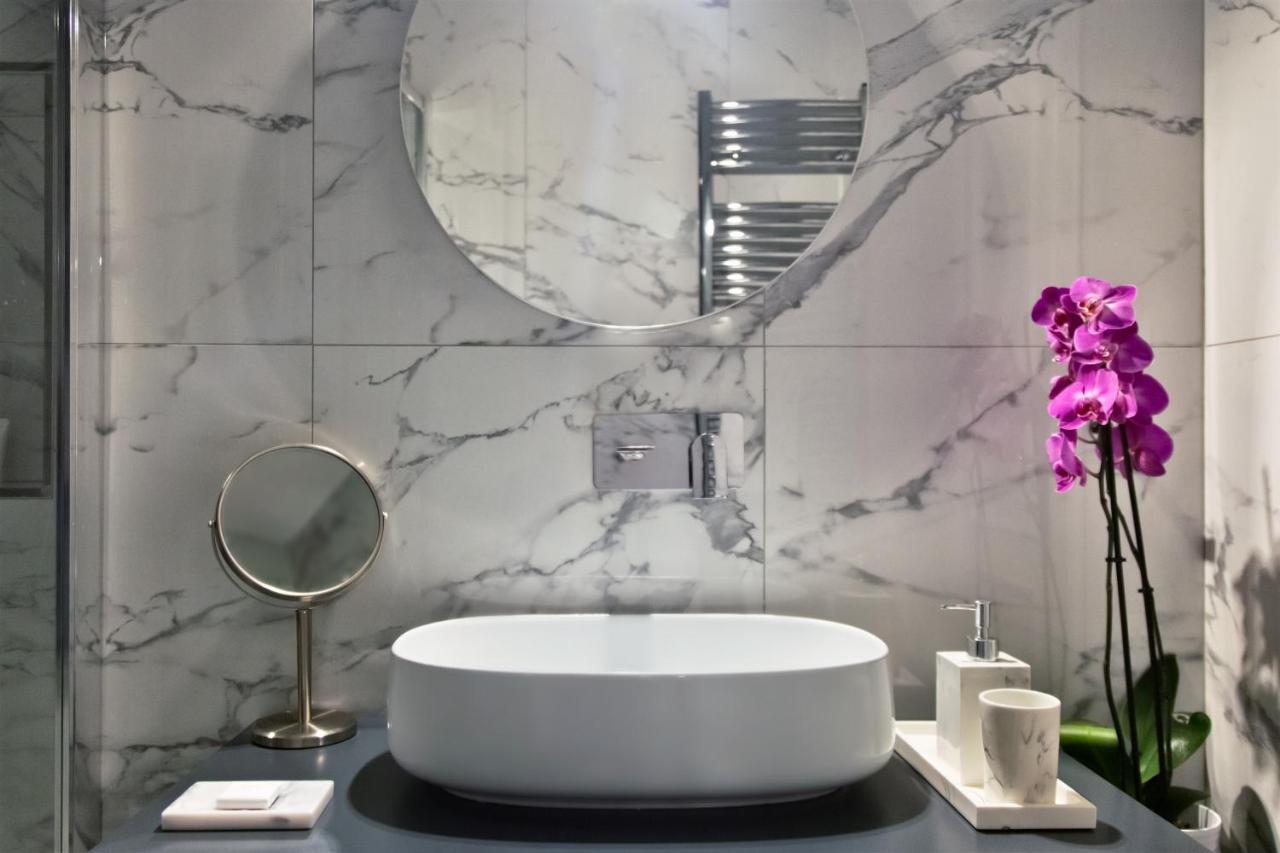 Fellini Design Guest house 2*