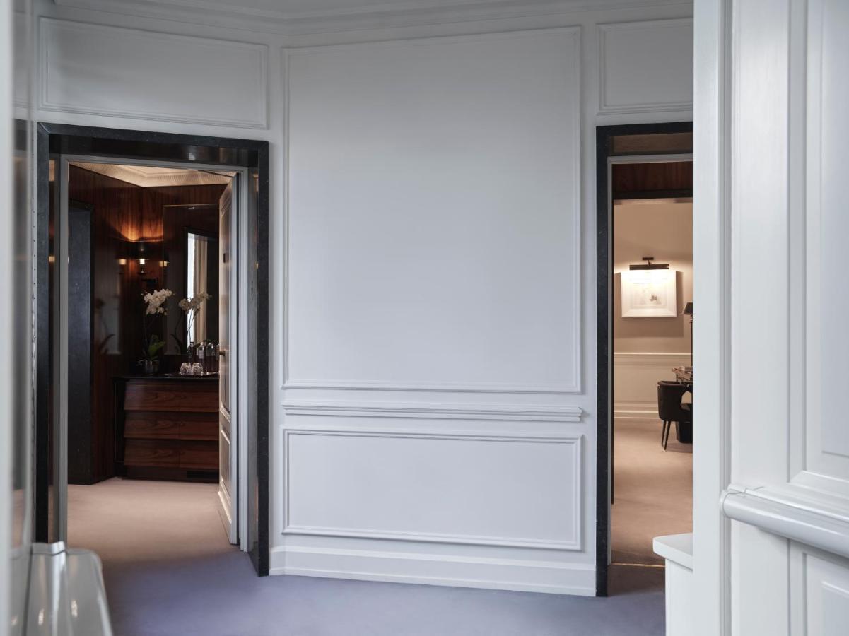 J.k. Place - The Leading Of The World 5*