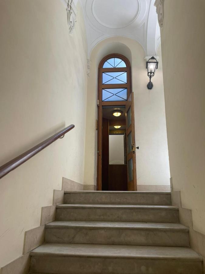 Irex Trevi Fountain Private Penthouse Apartment Rome