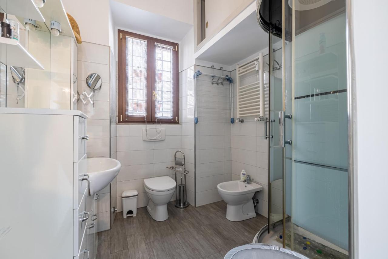 Dimora Coronari Apartment Rome