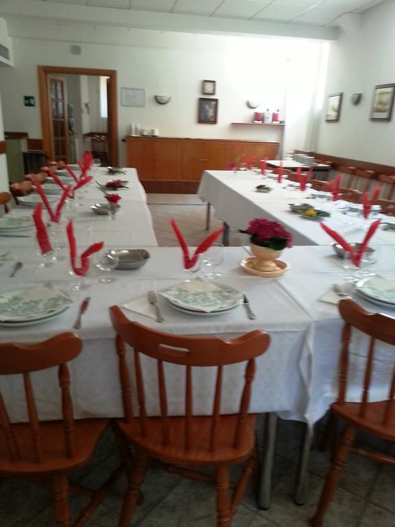 Guest house Maria Rosa Molas - Casa Per Ferie 3*