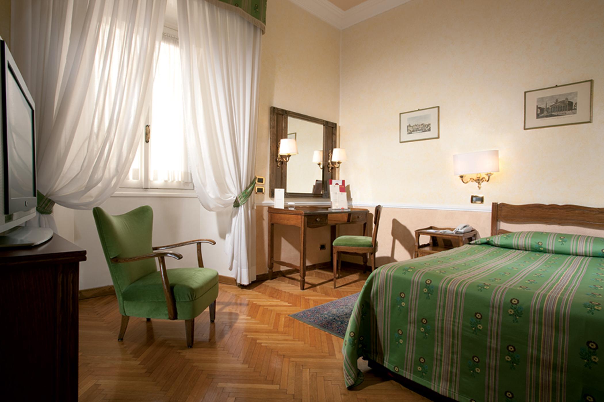 Hotel Bettoja Massimo D'azeglio 4*