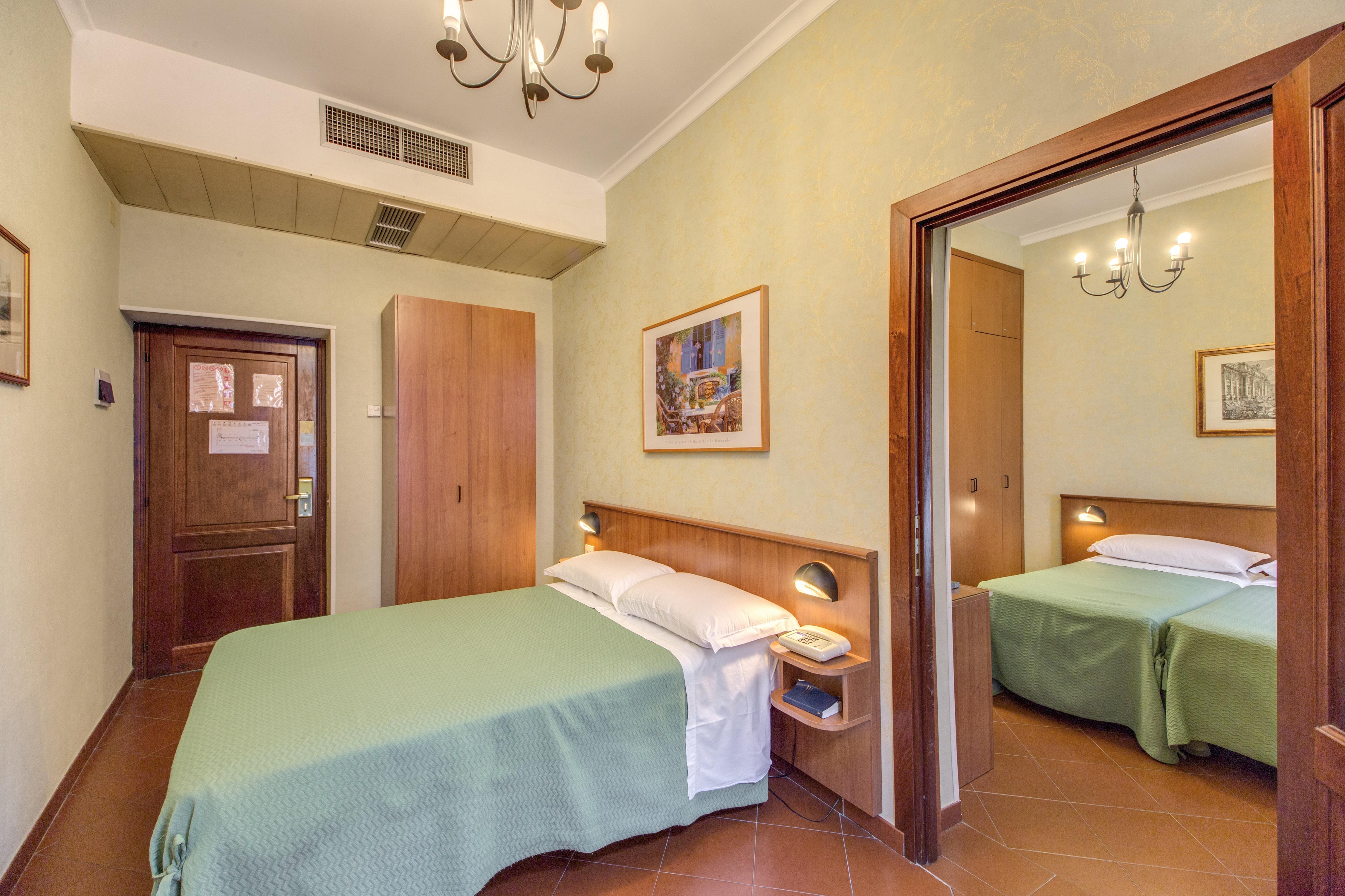 Hotel Corona