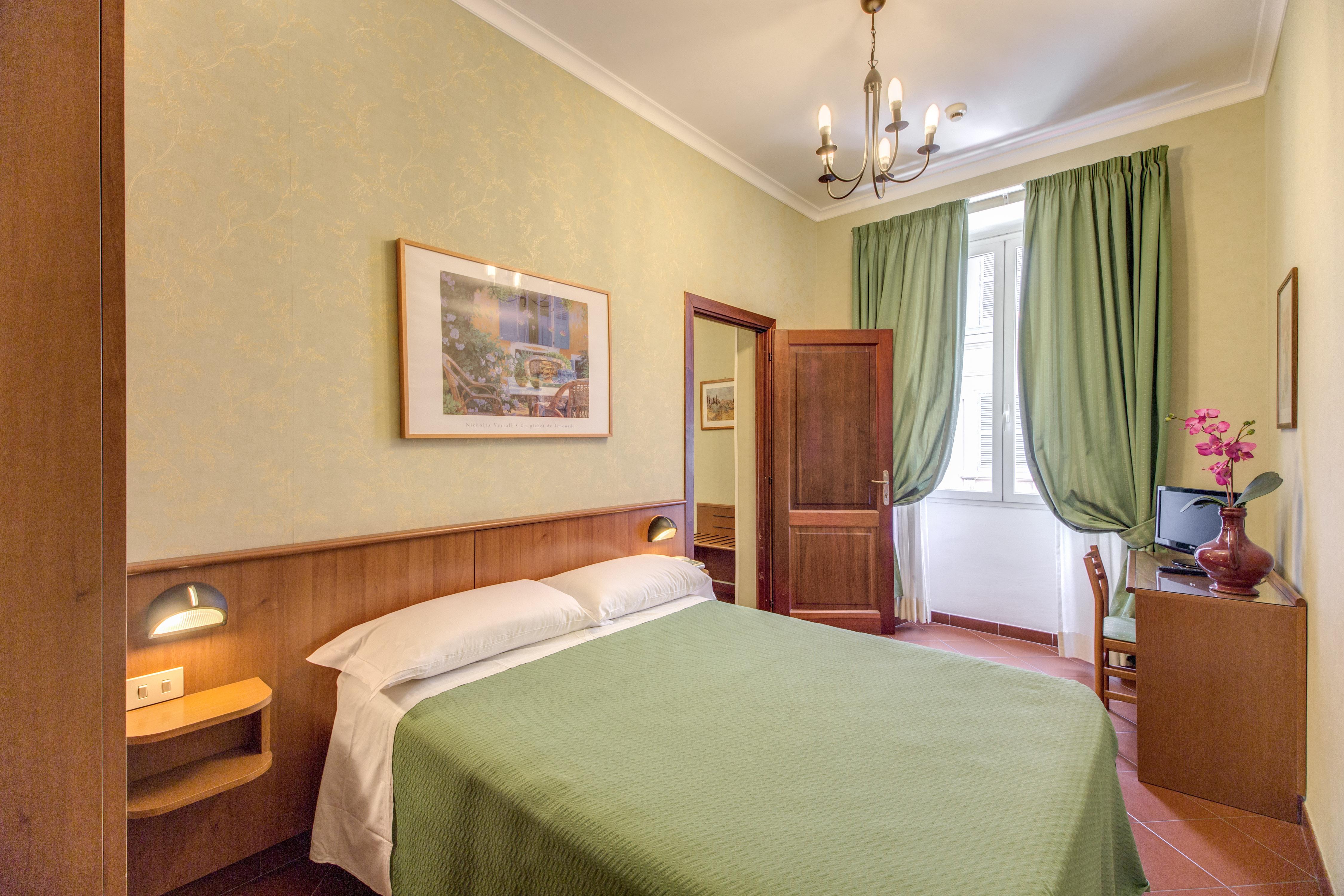 Hotel Corona Hotel 3*