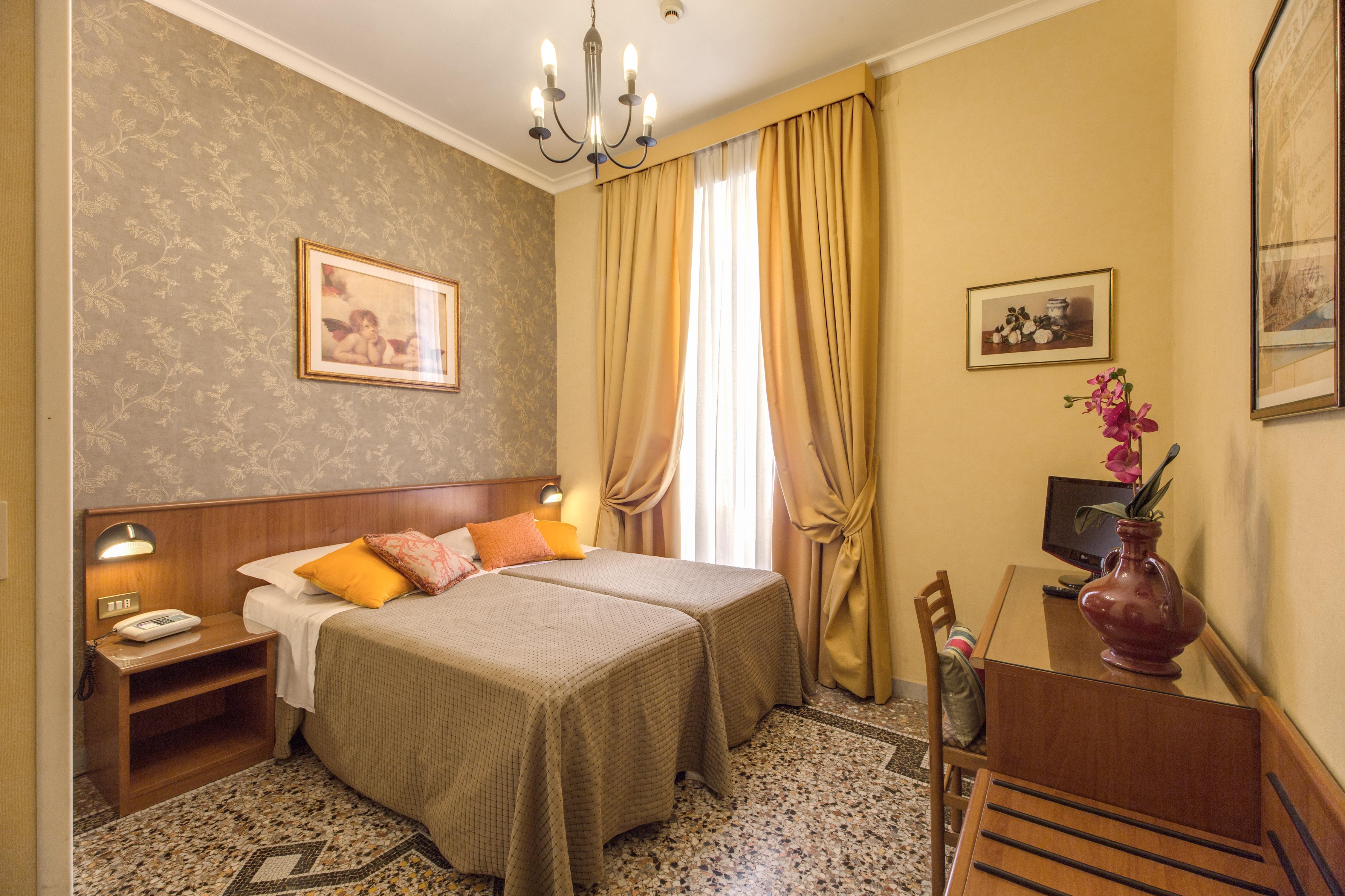 Hotel Hotel Corona